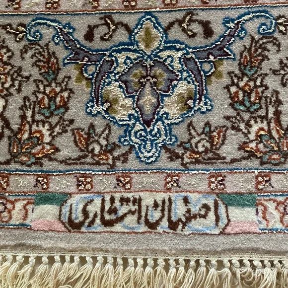 Elegant authentic  Persian Rugs - Picture 8 of 12
